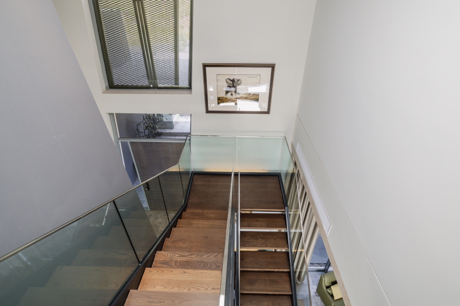 4 Bedroom Property for Sale in Fresnaye Western Cape